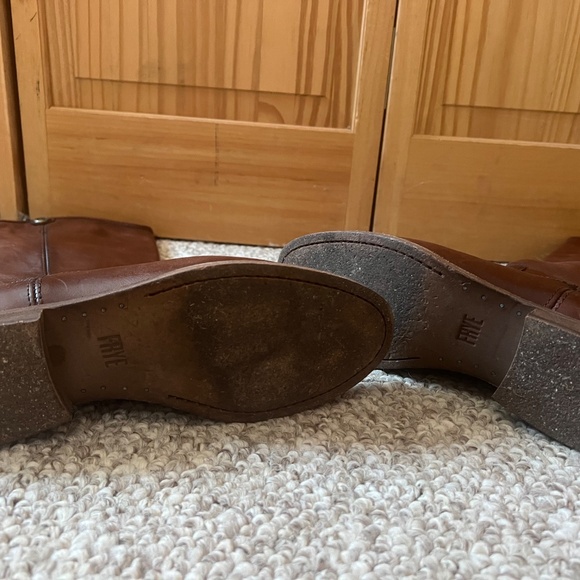 Frye Melissa Button 2 Boots - Picture 2 of 7